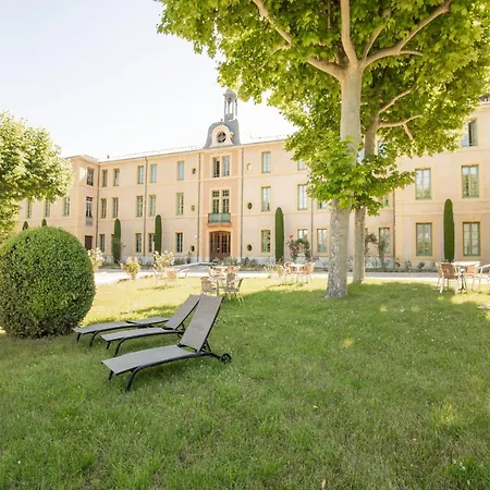 Cozy With Swimming Pool Terrace Garden Parking Апартаменты